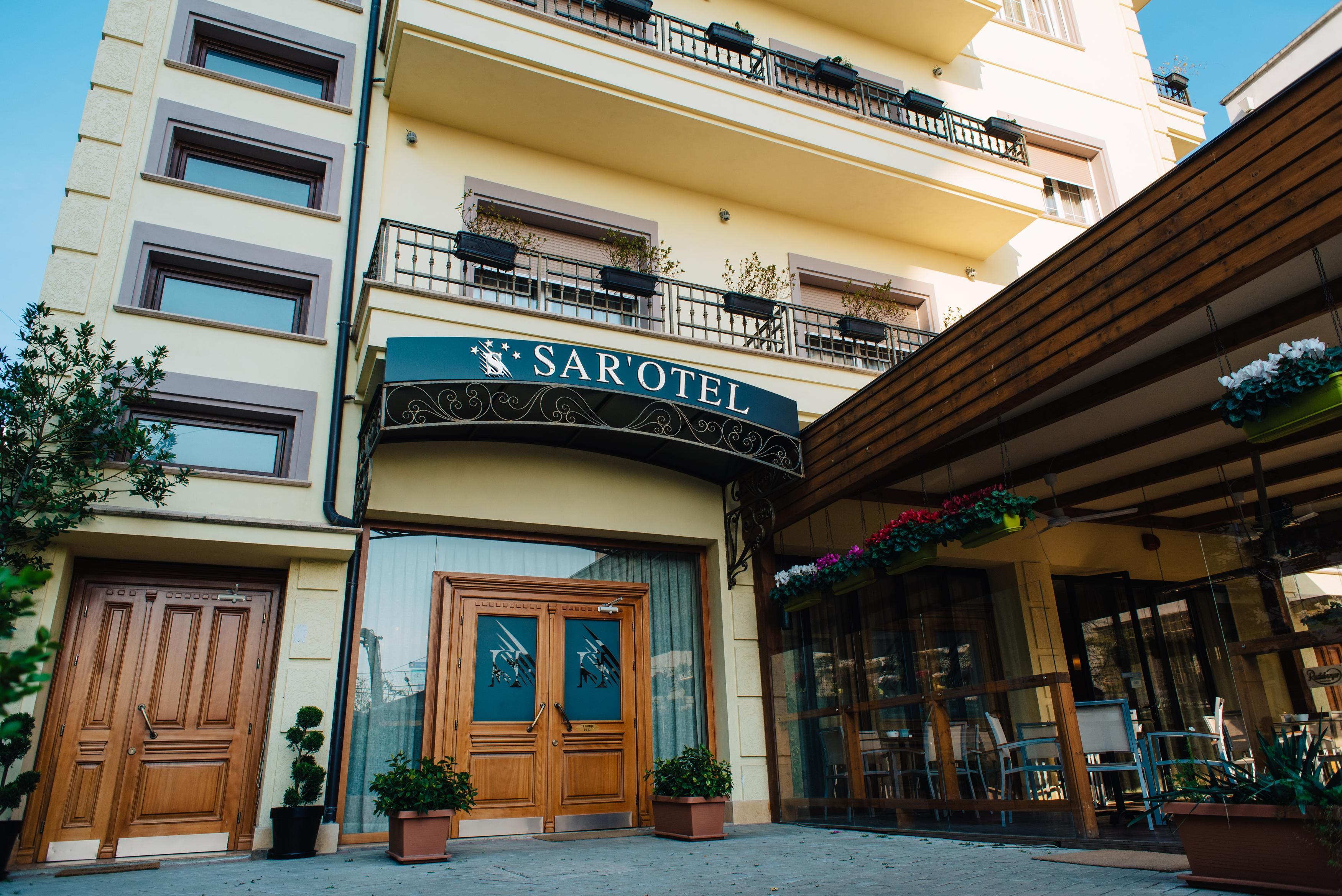 Sar'otel Boutique