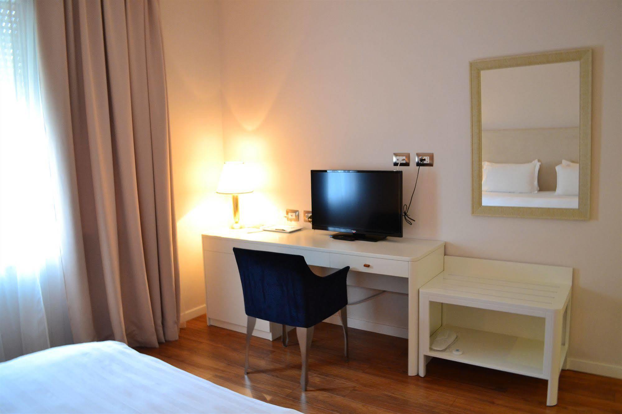 Hotel Sar'otel Boutique Tirana